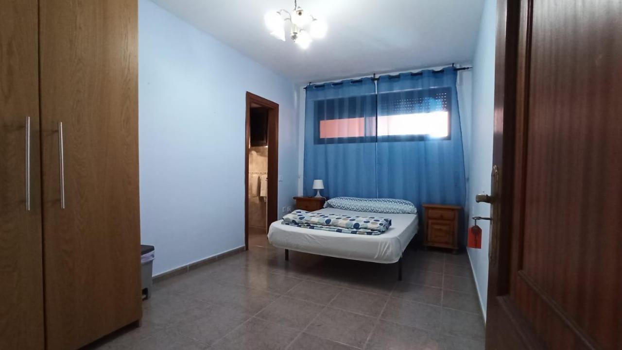 Los Cristianos Centro, Room With A Private Bathroom In Shared Apartment Arona  Exteriör bild
