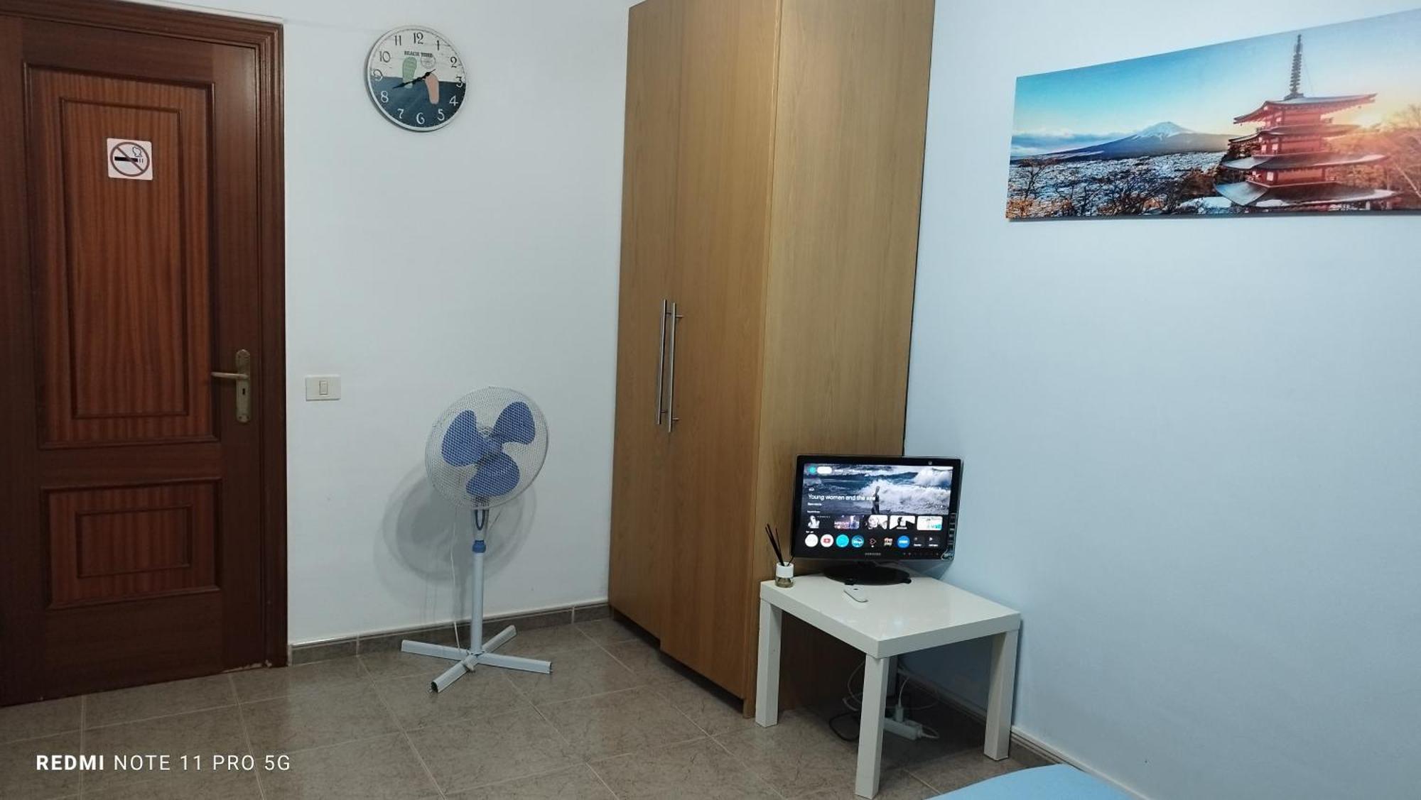 Los Cristianos Centro, Room With A Private Bathroom In Shared Apartment Arona  Exteriör bild
