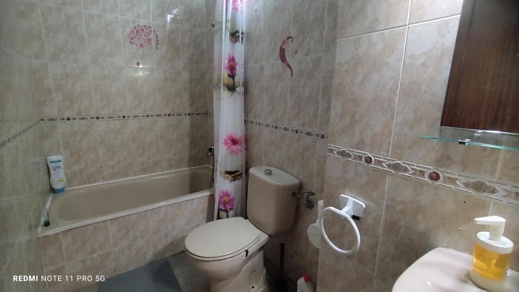 Los Cristianos Centro, Room With A Private Bathroom In Shared Apartment Arona  Exteriör bild